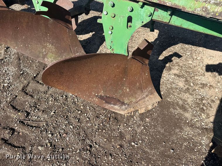 image for item FK1700 John Deere five bottom plow