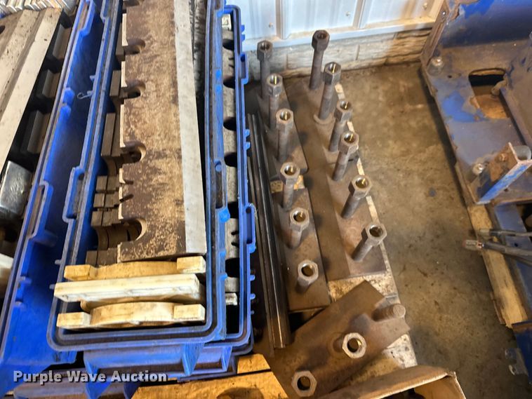 image for item FK1704 Morbark 23 wood chipper parts