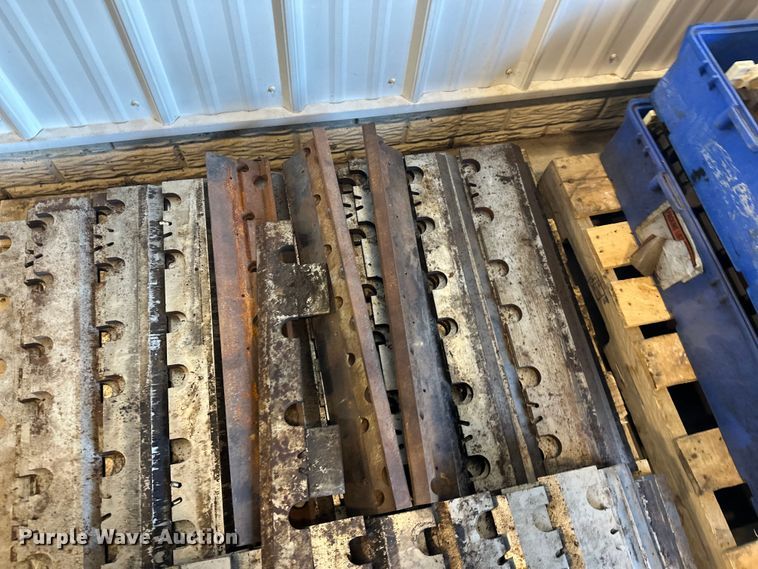 image for item FK1704 Morbark 23 wood chipper parts