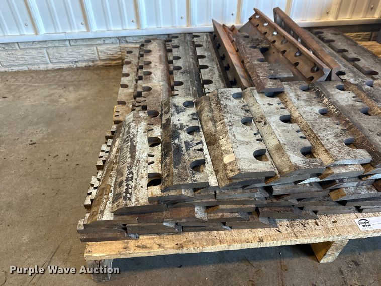 image for item FK1704 Morbark 23 wood chipper parts