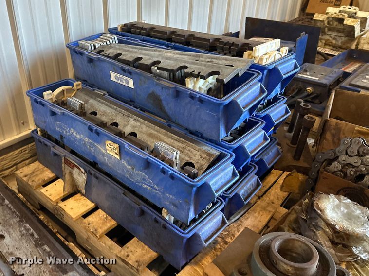 image for item FK1704 Morbark 23 wood chipper parts