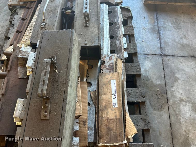 image for item FK1705 Morbark 20 wood chipper parts