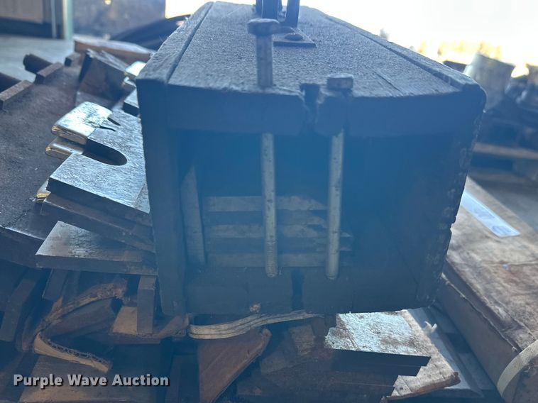 image for item FK1705 Morbark 20 wood chipper parts