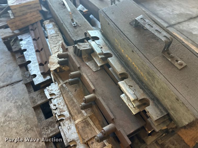 image for item FK1705 Morbark 20 wood chipper parts