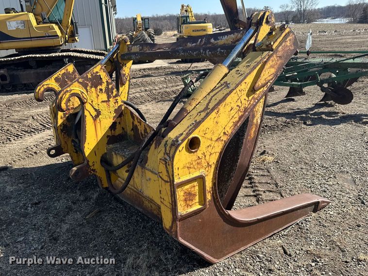 image for item FK1709 Wheel loader grapple bucket