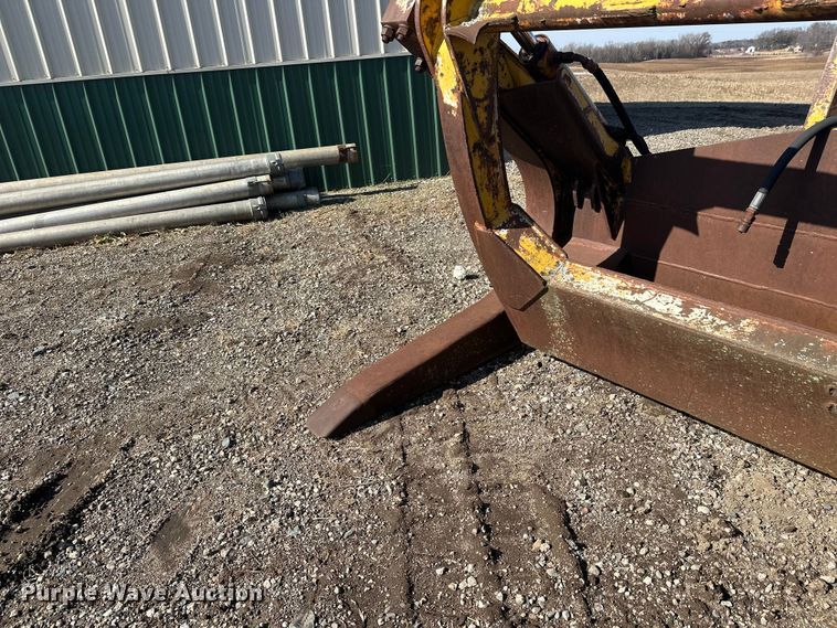 image for item FK1709 Wheel loader grapple bucket