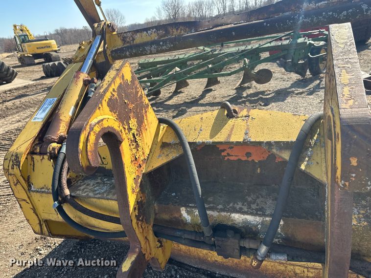 image for item FK1709 Wheel loader grapple bucket