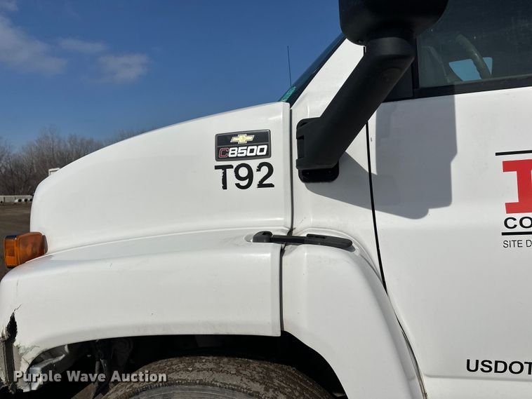 image for item FK1713 2006 Chevrolet C8500 dump truck