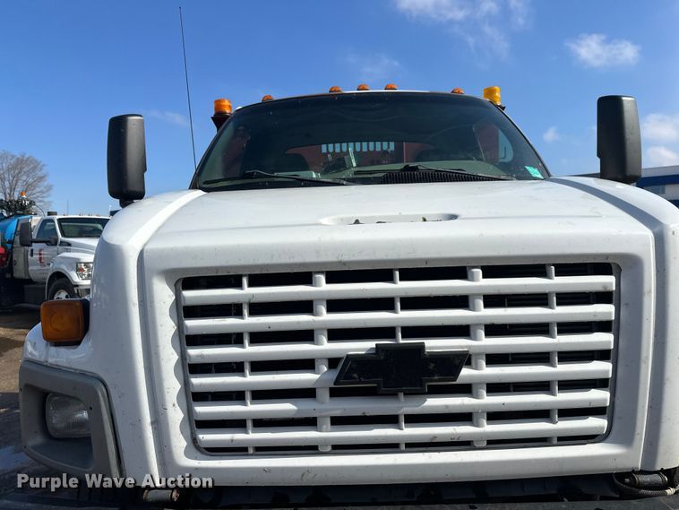 image for item FK1713 2006 Chevrolet C8500 dump truck