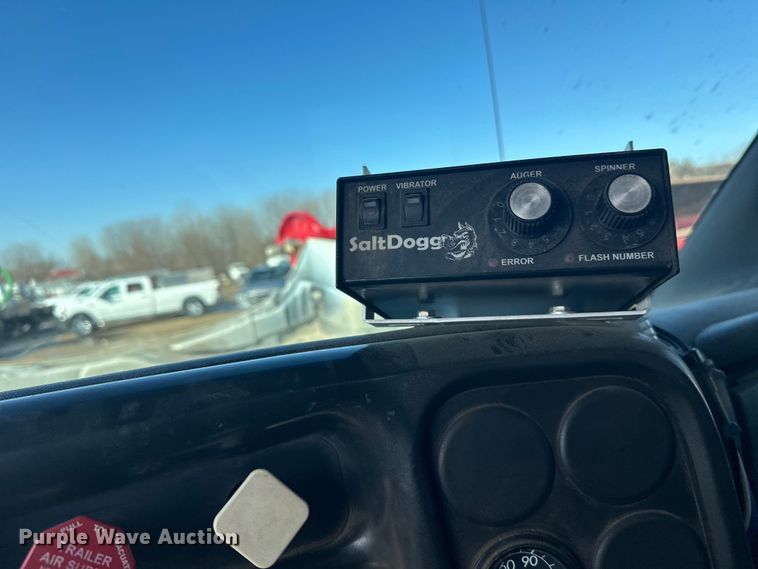 image for item FK1713 2006 Chevrolet C8500 dump truck