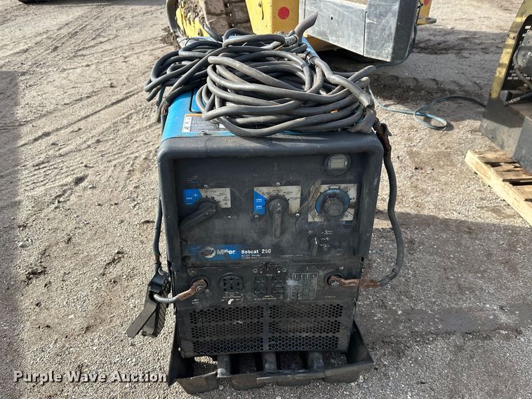 image for item FK1725 Miller Bobcat 250 welder