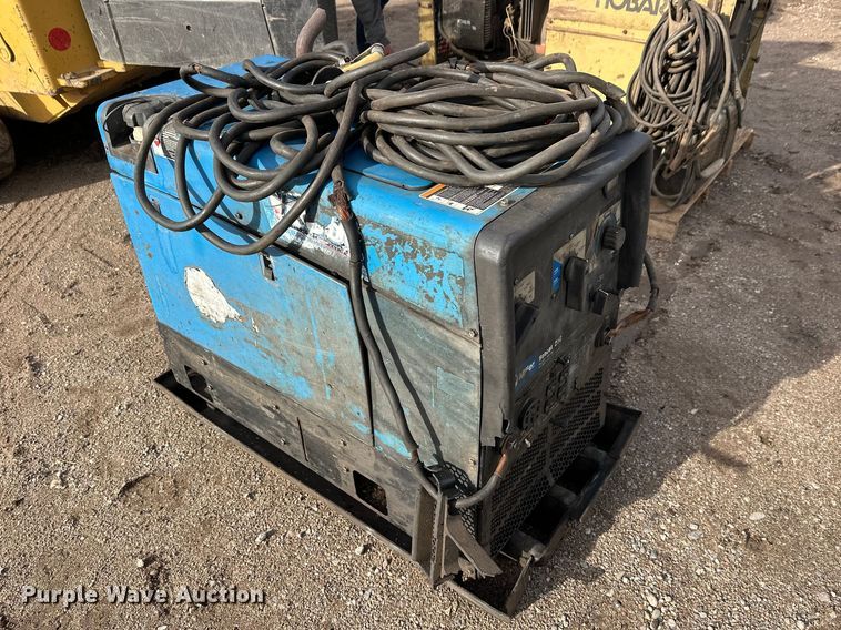 image for item FK1725 Miller Bobcat 250 welder