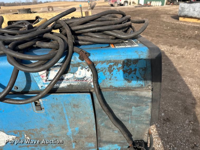 image for item FK1725 Miller Bobcat 250 welder