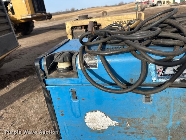image for item FK1725 Miller Bobcat 250 welder