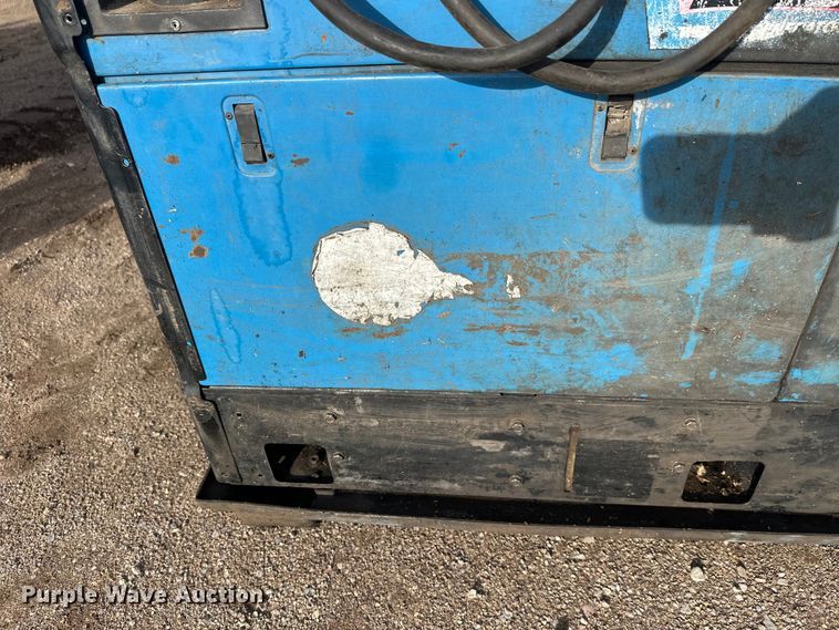 image for item FK1725 Miller Bobcat 250 welder