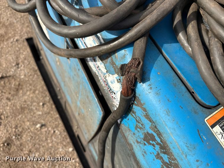 image for item FK1725 Miller Bobcat 250 welder