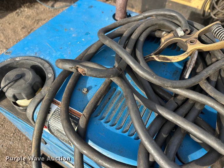 image for item FK1725 Miller Bobcat 250 welder