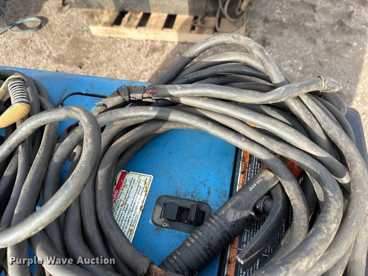 image for item FK1725 Miller Bobcat 250 welder