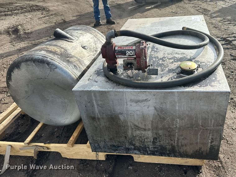 image for item FK1726 (2) fuel tanks