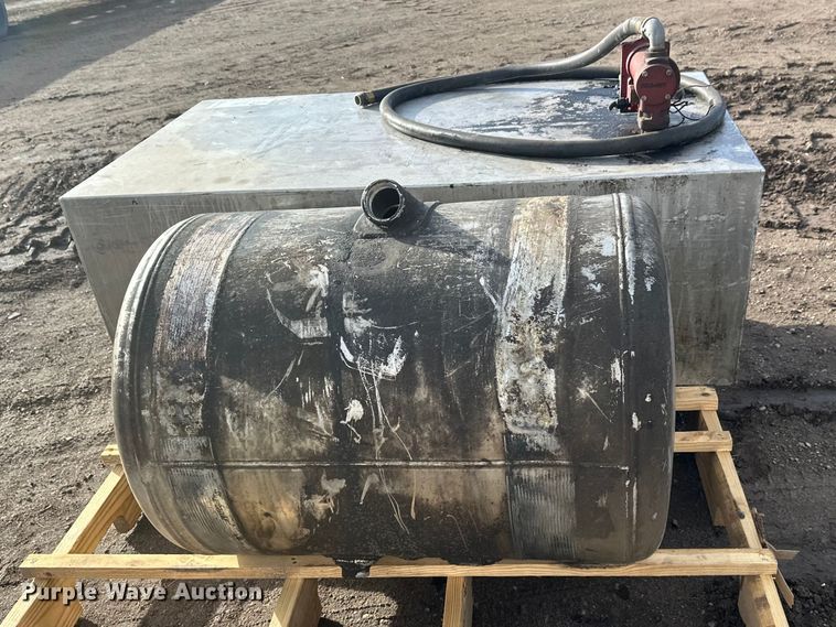 image for item FK1726 (2) fuel tanks