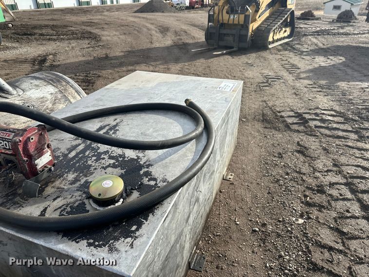 image for item FK1726 (2) fuel tanks