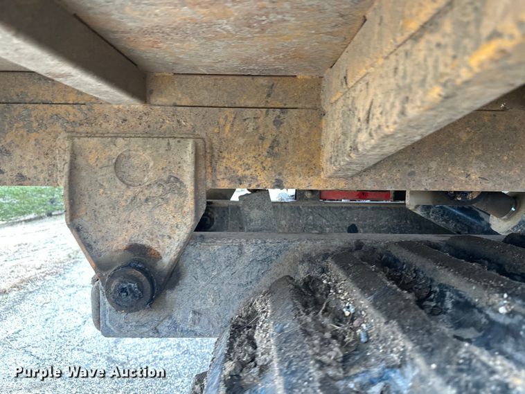 image for item FK1765 2016 Morooka MST-1500VD track carrier