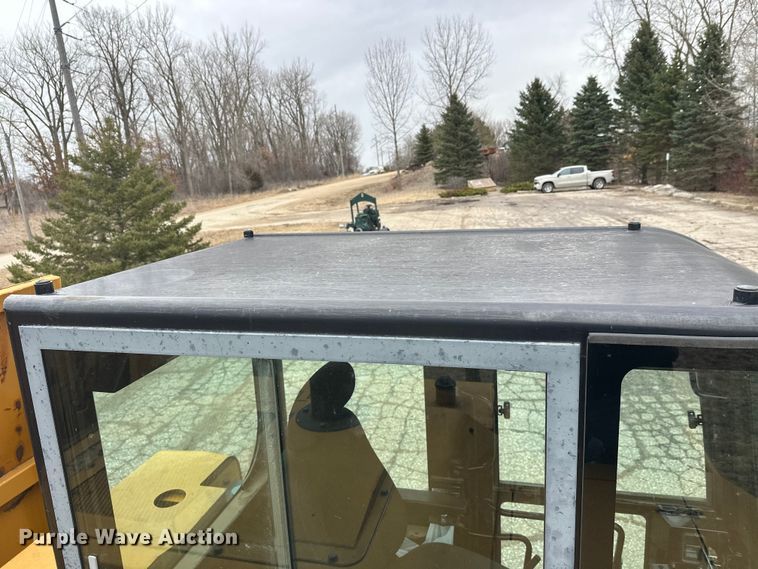 image for item FK1765 2016 Morooka MST-1500VD track carrier