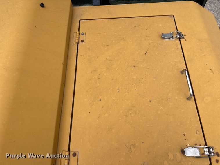 image for item FK1765 2016 Morooka MST-1500VD track carrier