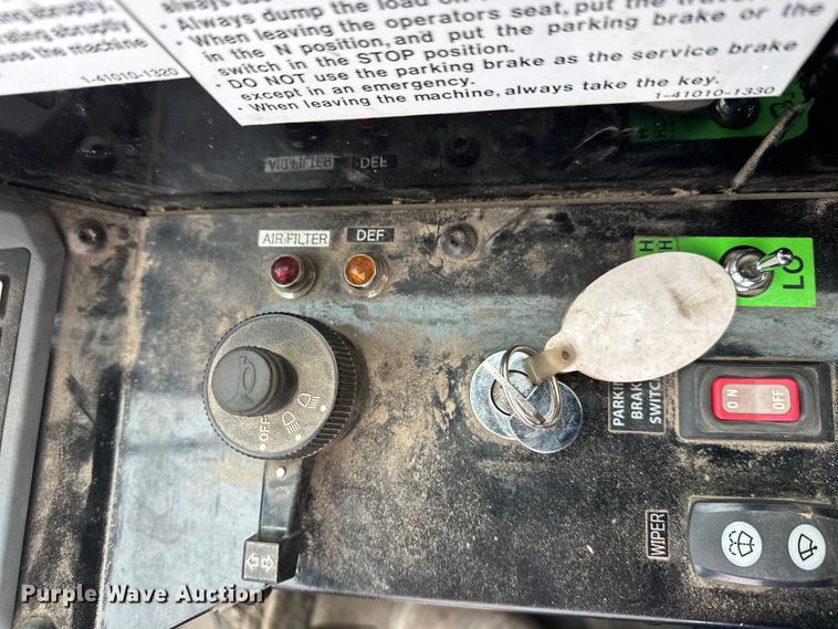 image for item FK1765 2016 Morooka MST-1500VD track carrier