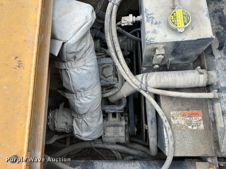 image for item FK1765 2016 Morooka MST-1500VD track carrier