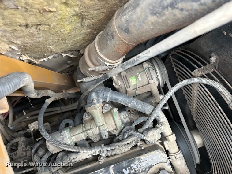 image for item FK1765 2016 Morooka MST-1500VD track carrier