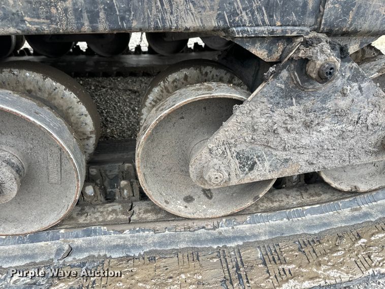 image for item FK1765 2016 Morooka MST-1500VD track carrier