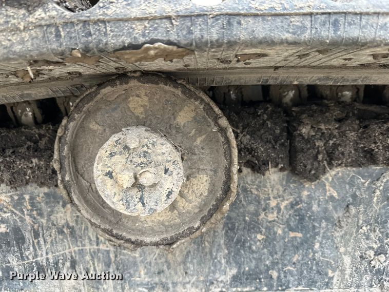 image for item FK1765 2016 Morooka MST-1500VD track carrier