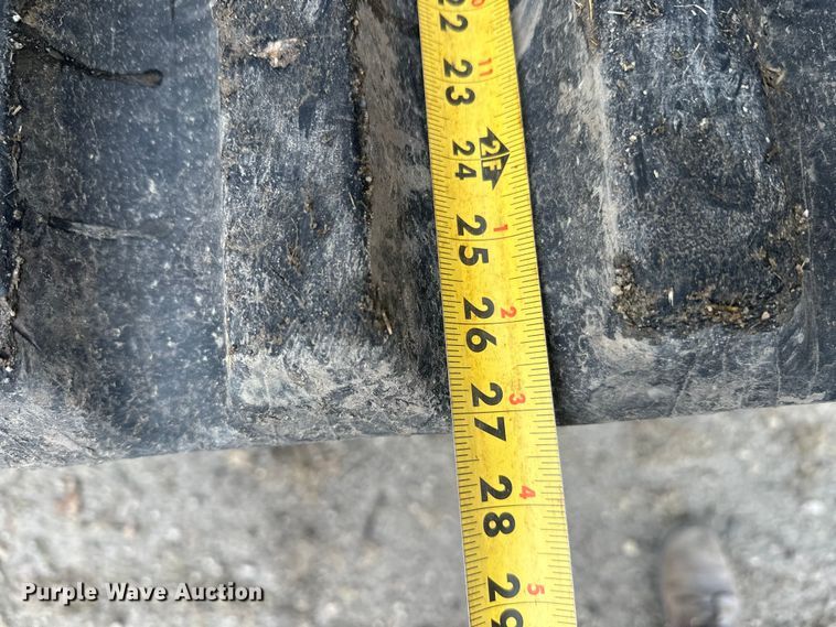 image for item FK1765 2016 Morooka MST-1500VD track carrier