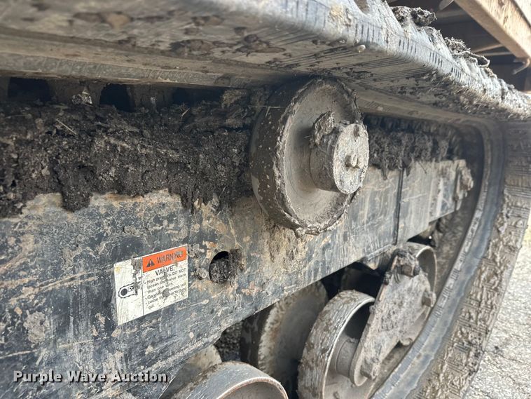 image for item FK1765 2016 Morooka MST-1500VD track carrier