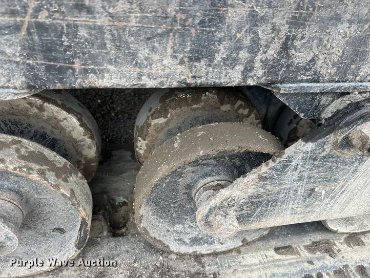 image for item FK1765 2016 Morooka MST-1500VD track carrier