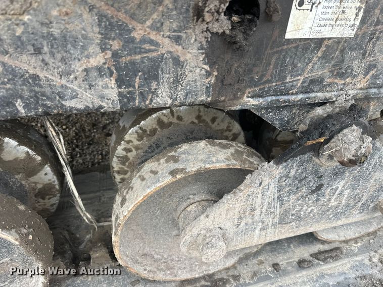 image for item FK1765 2016 Morooka MST-1500VD track carrier