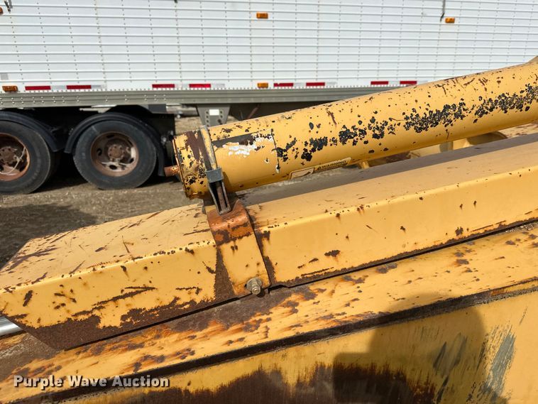 image for item FK1776 2009 John Deere 2112E scraper