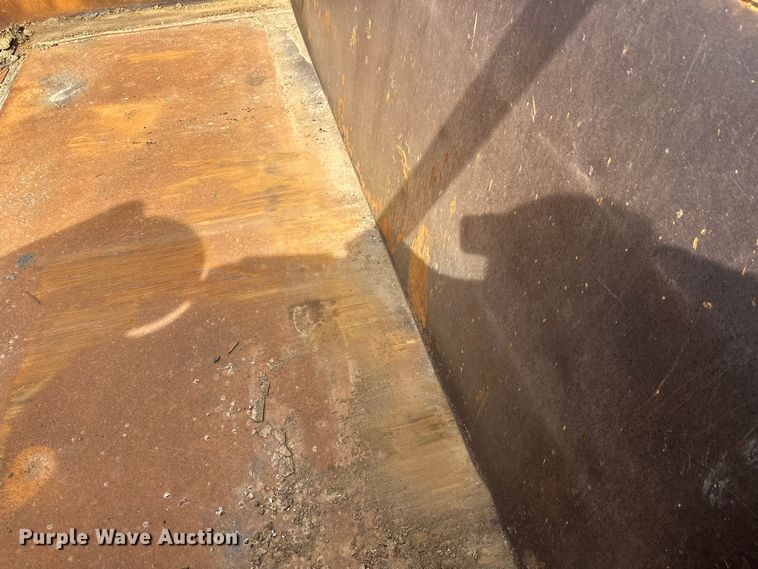 image for item FK1776 2009 John Deere 2112E scraper