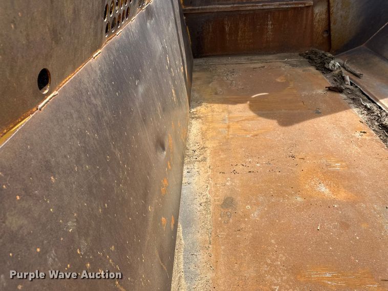 image for item FK1776 2009 John Deere 2112E scraper