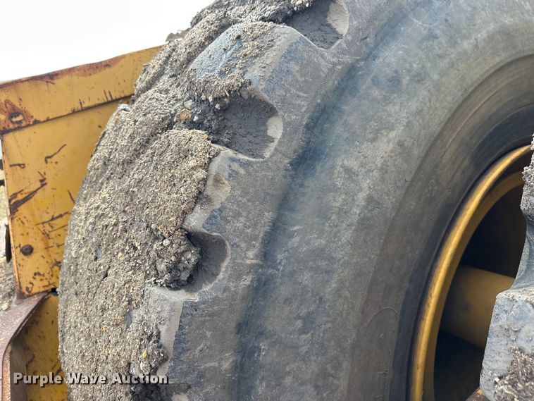 image for item FK1776 2009 John Deere 2112E scraper