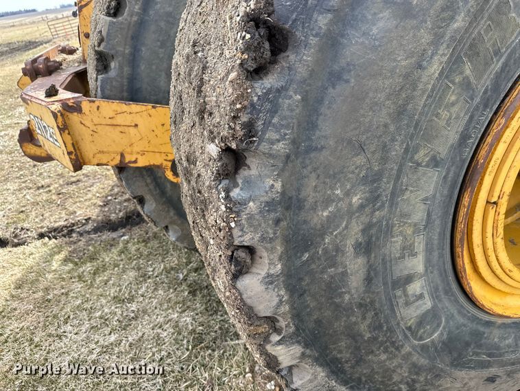 image for item FK1776 2009 John Deere 2112E scraper