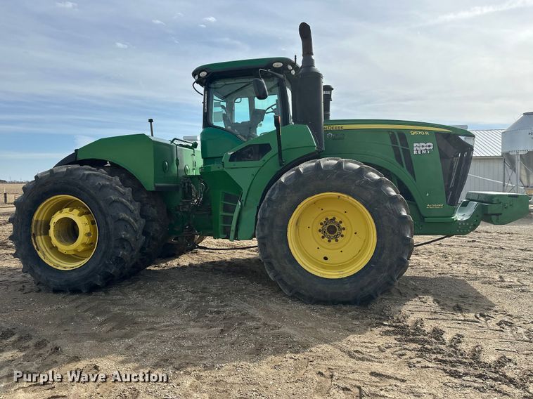 image for item FK1777 2015 John Deere 9570R Scraper Special 4WD tractor
