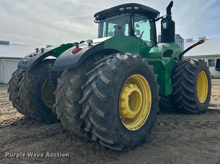 image for item FK1777 2015 John Deere 9570R Scraper Special 4WD tractor