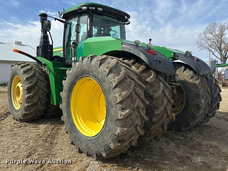 image for item FK1777 2015 John Deere 9570R Scraper Special 4WD tractor