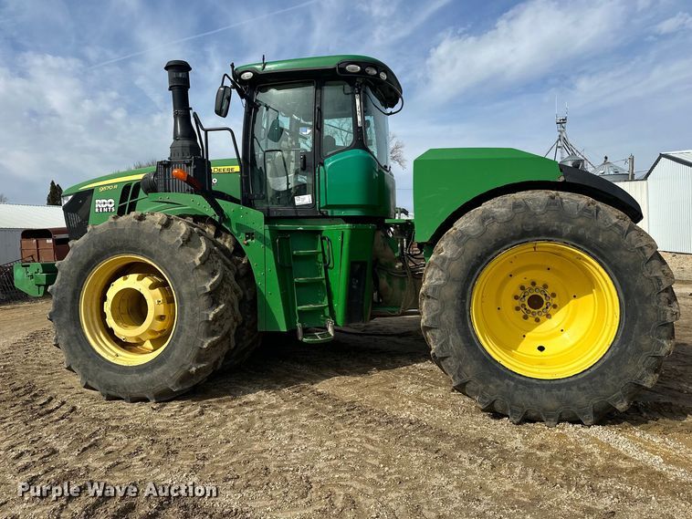 image for item FK1777 2015 John Deere 9570R Scraper Special 4WD tractor