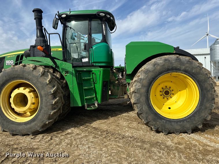 image for item FK1777 2015 John Deere 9570R Scraper Special 4WD tractor