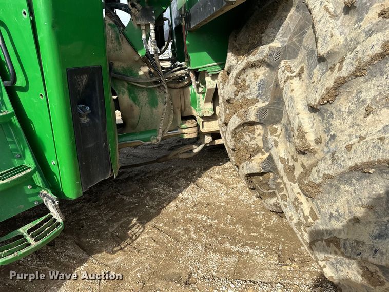 image for item FK1777 2015 John Deere 9570R Scraper Special 4WD tractor