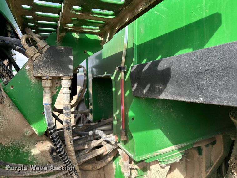 image for item FK1777 2015 John Deere 9570R Scraper Special 4WD tractor