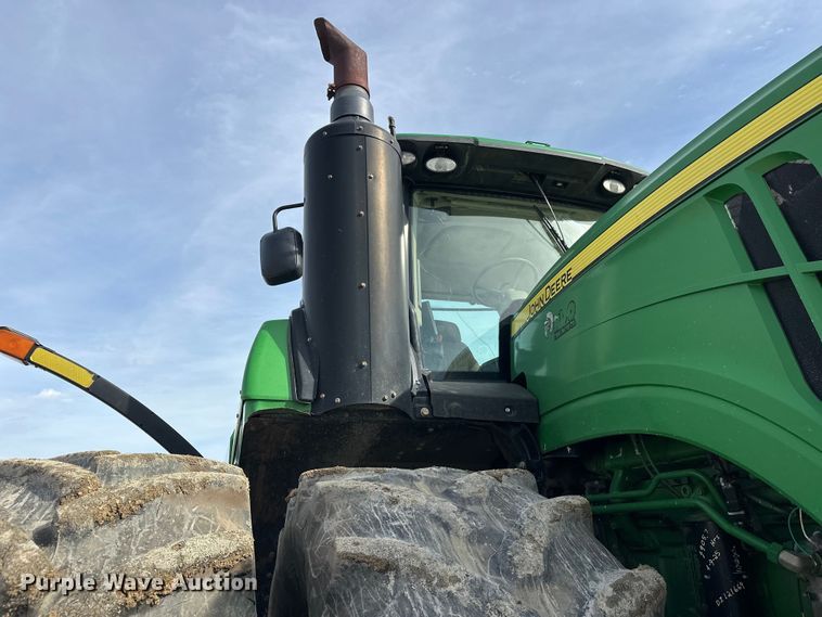 image for item FK1777 2015 John Deere 9570R Scraper Special 4WD tractor